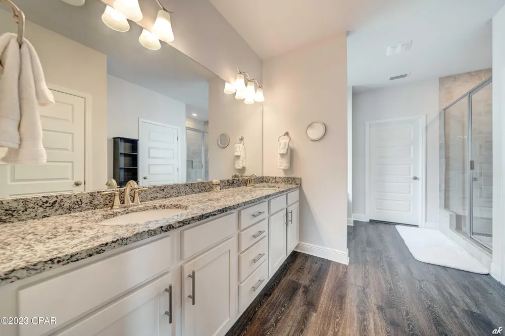 145 Martingale Lp Lynn Haven, FL 32444