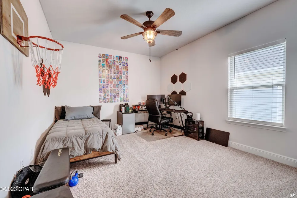 145 Martingale Lp Lynn Haven, FL 32444