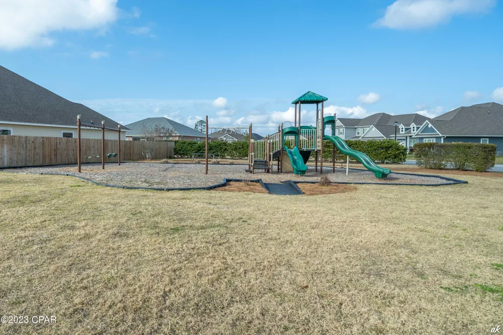 145 Martingale Lp Lynn Haven, FL 32444