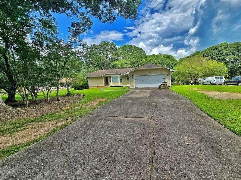 120 ASPEN LAKE DRIVE Newnan, GA 30263