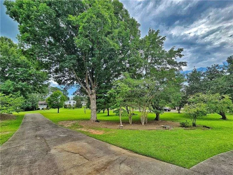 120 ASPEN LAKE DRIVE Newnan, GA 30263