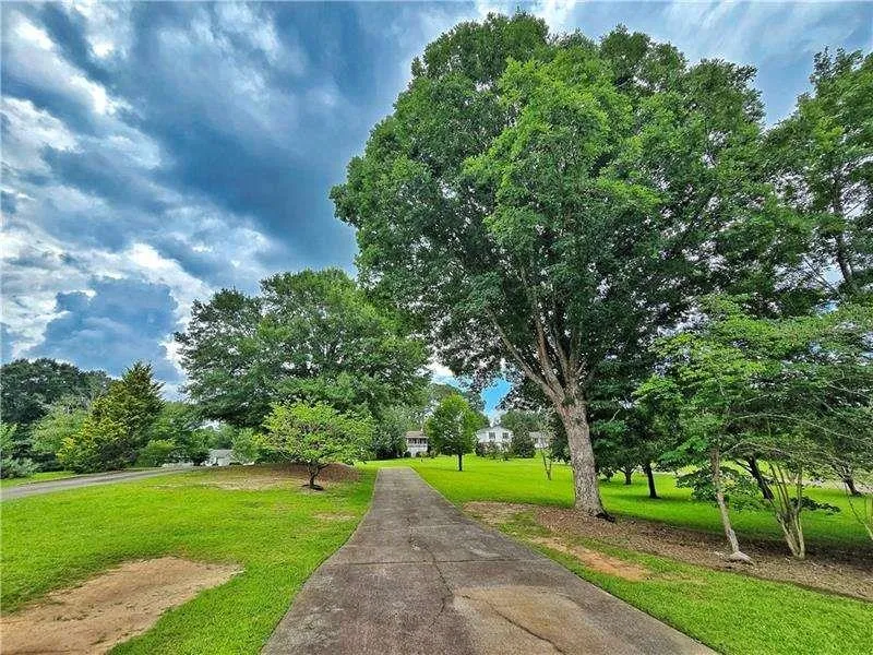 120 ASPEN LAKE DRIVE Newnan, GA 30263