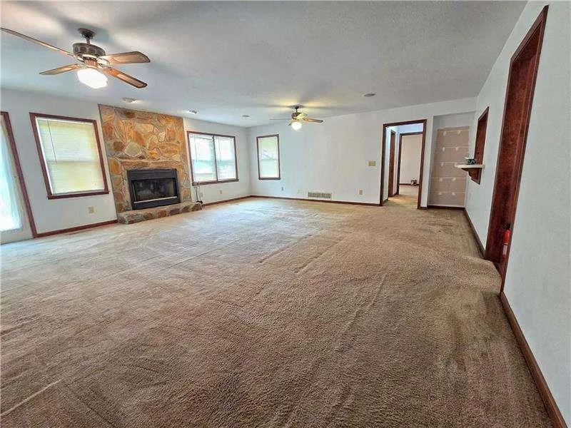 120 ASPEN LAKE DRIVE Newnan, GA 30263
