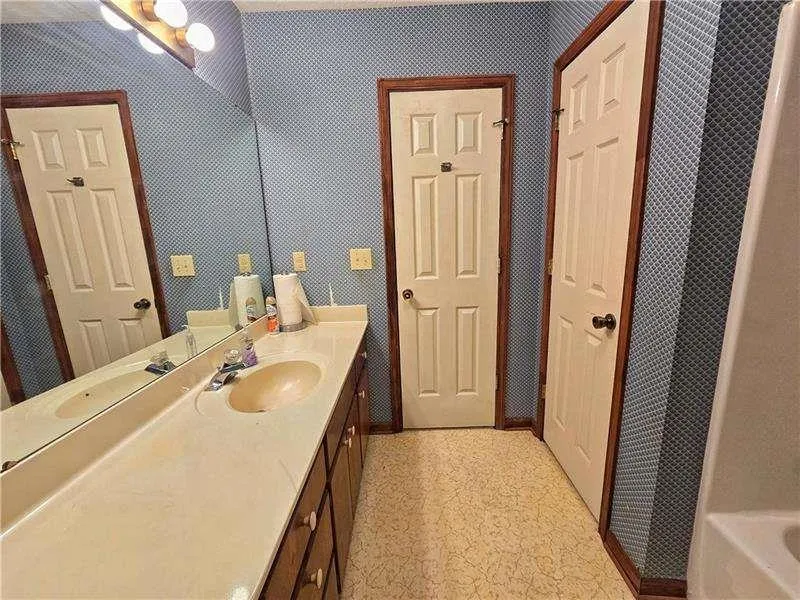 120 ASPEN LAKE DRIVE Newnan, GA 30263