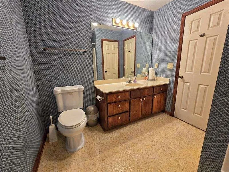 120 ASPEN LAKE DRIVE Newnan, GA 30263