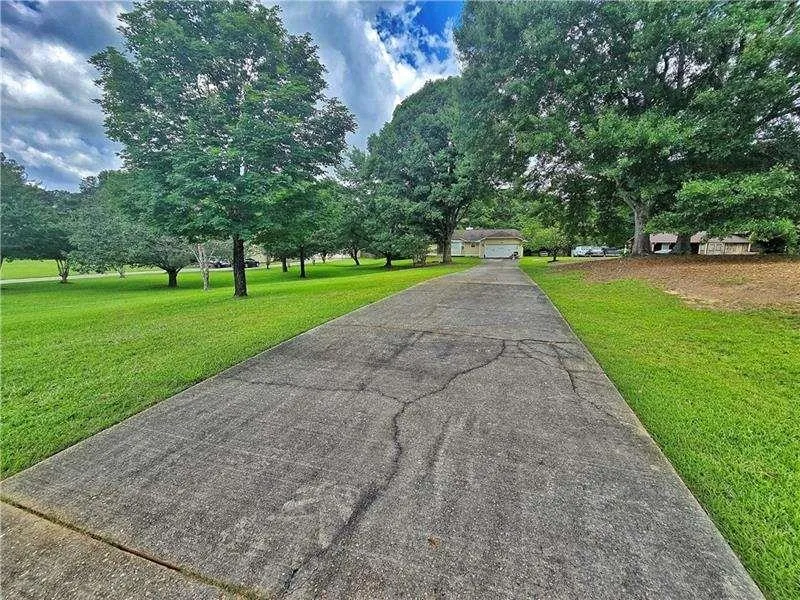 120 ASPEN LAKE DRIVE Newnan, GA 30263