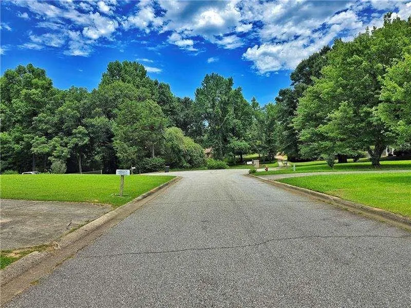 120 ASPEN LAKE DRIVE Newnan, GA 30263