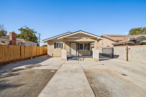 1135 E Fedora Avenue