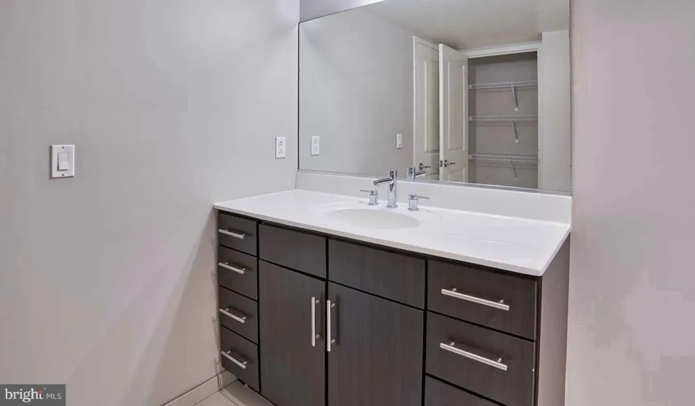 1815 JOHN F KENNEDY BOULEVARD #2701 Philadelphia, PA 19103