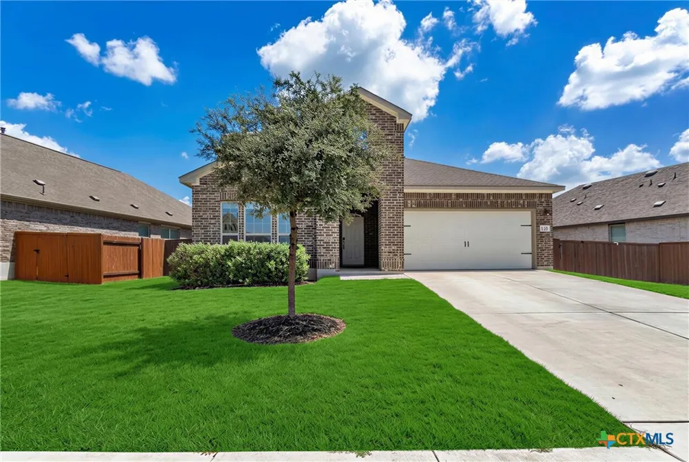 139 Billowing Way Kyle, TX 78640