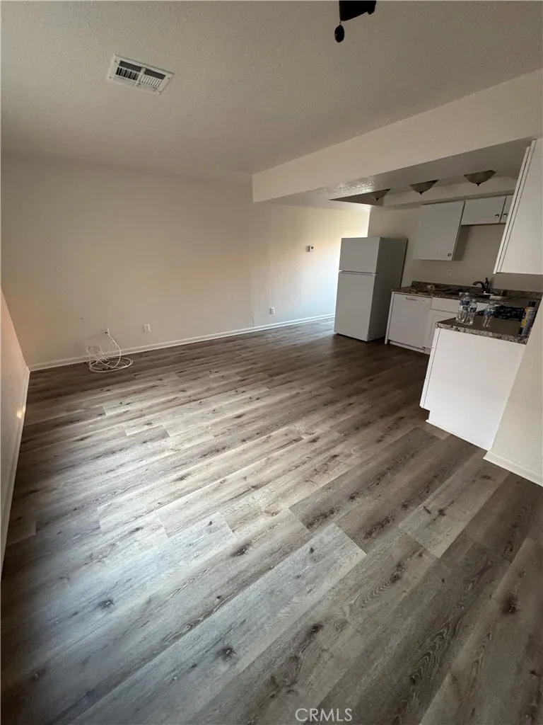 1800 W Avenue J15 #4 Lancaster, CA 93534
