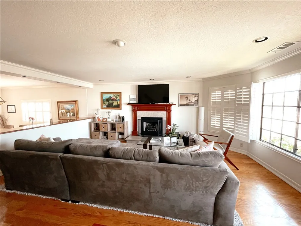 2200 Graham Redondo Beach, CA 90278