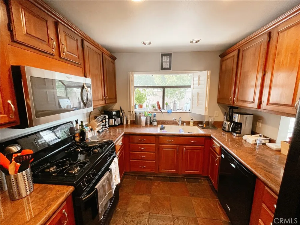 2200 Graham Redondo Beach, CA 90278