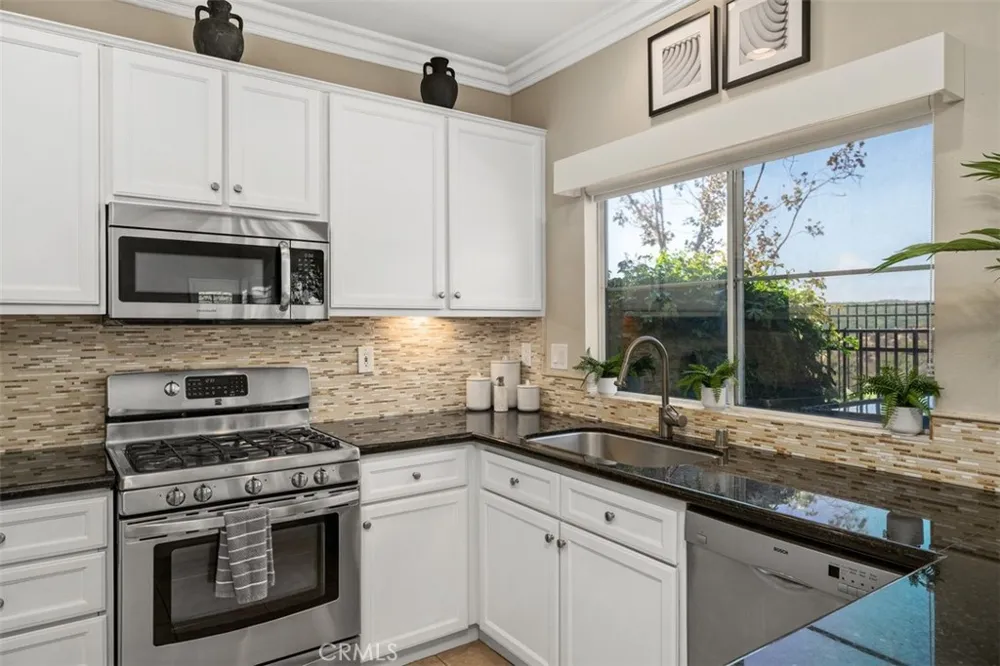 65 Vellisimo Aliso Viejo, CA 92656