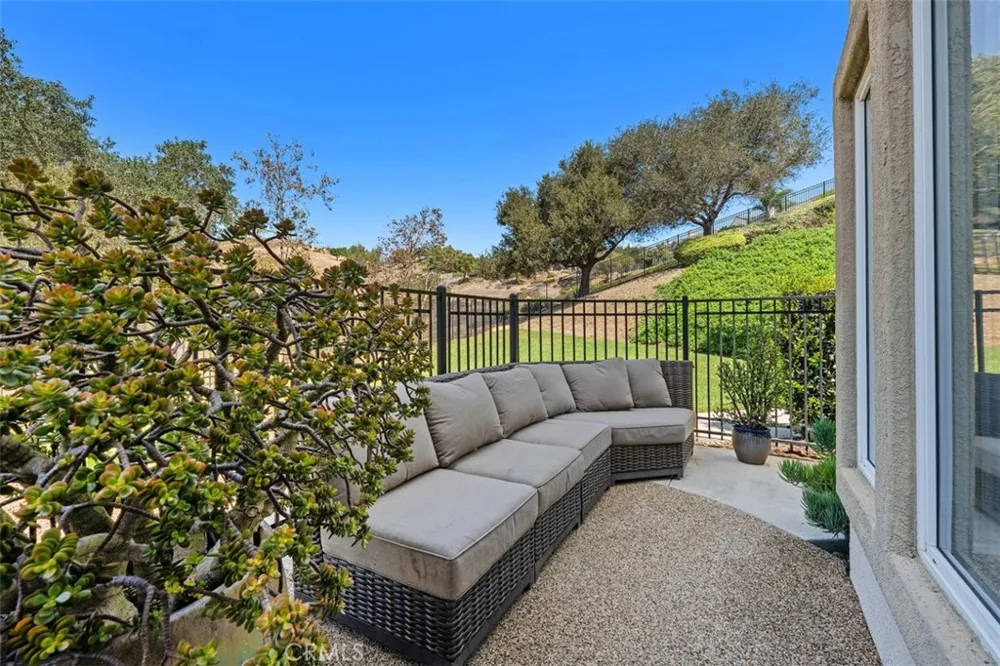 65 Vellisimo Aliso Viejo, CA 92656