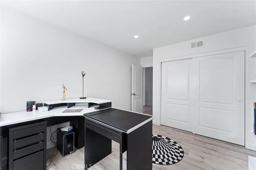 27088 Ironwood Drive Laguna Hills, CA 92653