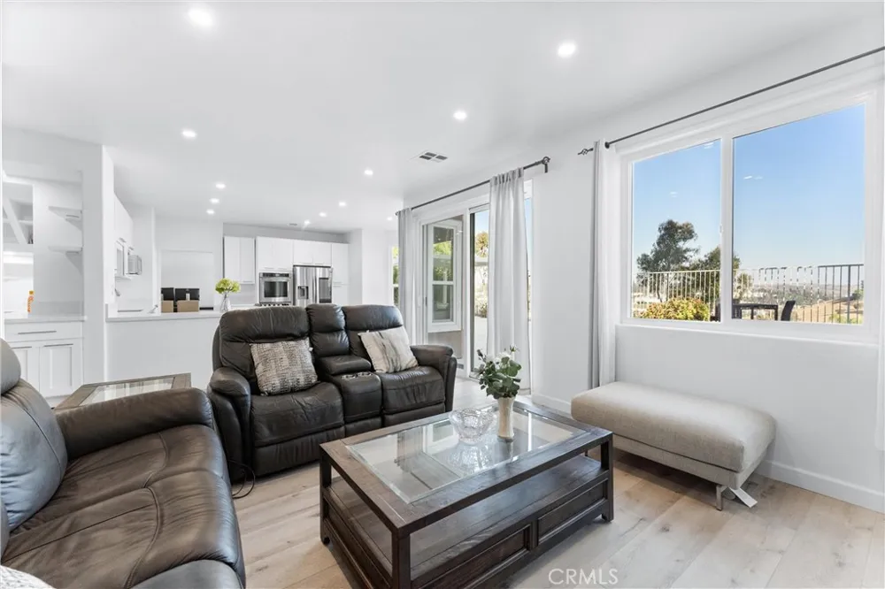 27088 Ironwood Drive Laguna Hills, CA 92653