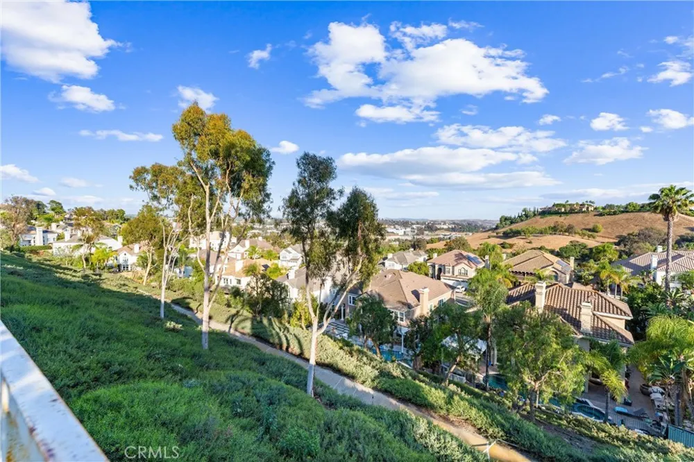 27088 Ironwood Drive Laguna Hills, CA 92653