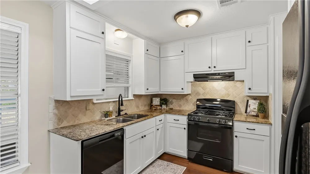 1404 Esther Boulevard Bryan, TX 77802