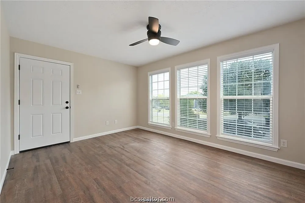 403 Manuel Drive #D College Station, TX 77840