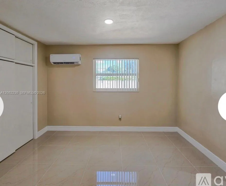 6800 SW 9th St #B Pembroke Pines, FL 33023
