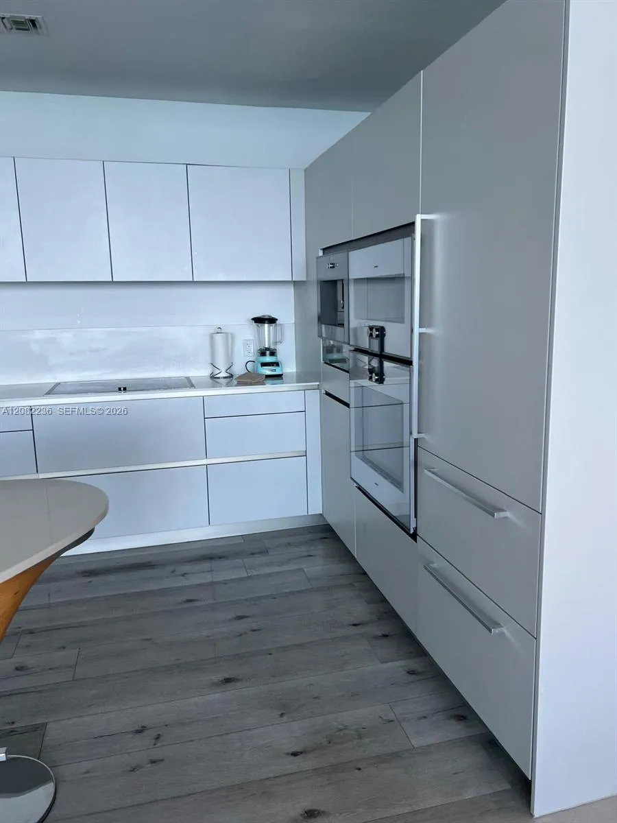 16901 Collins Ave #704 Sunny Isles Beach, FL 33160