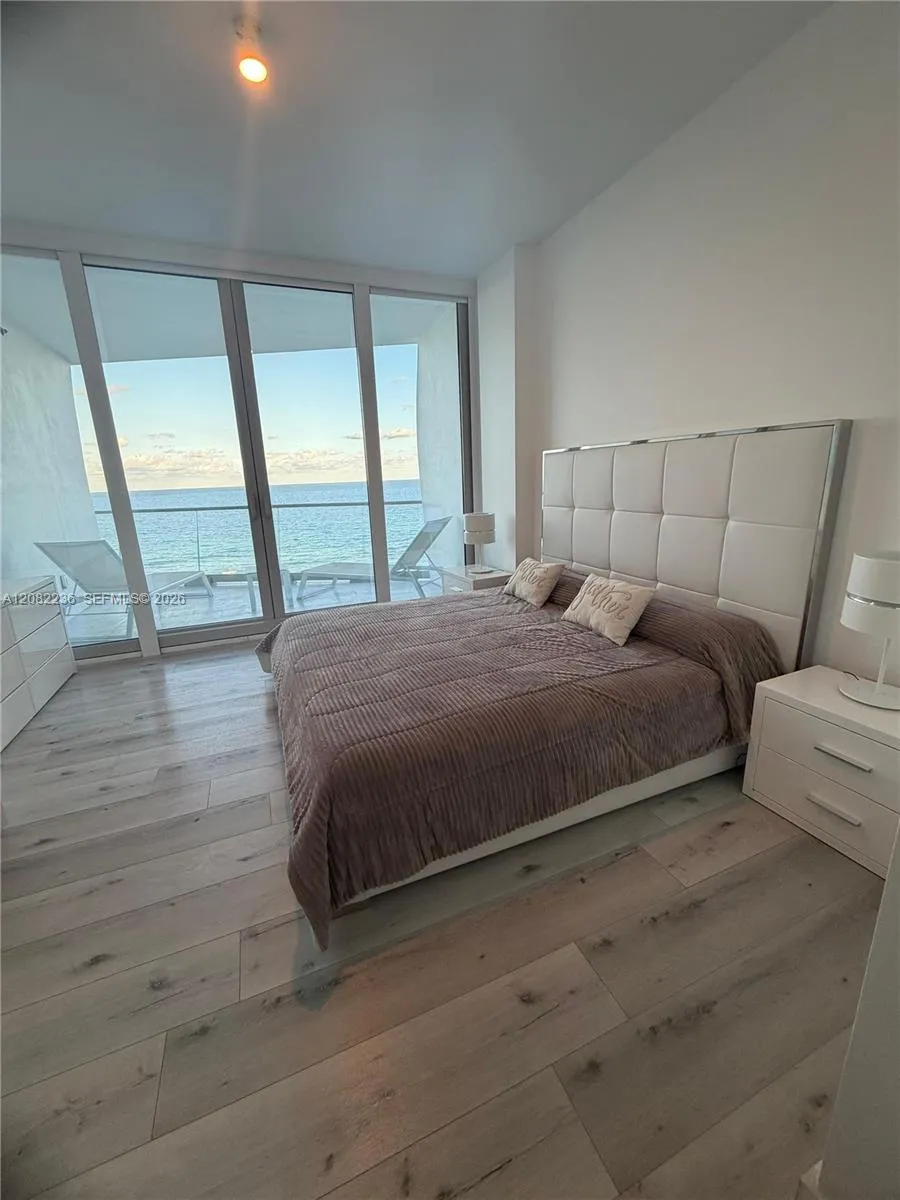 16901 Collins Ave #704 Sunny Isles Beach, FL 33160