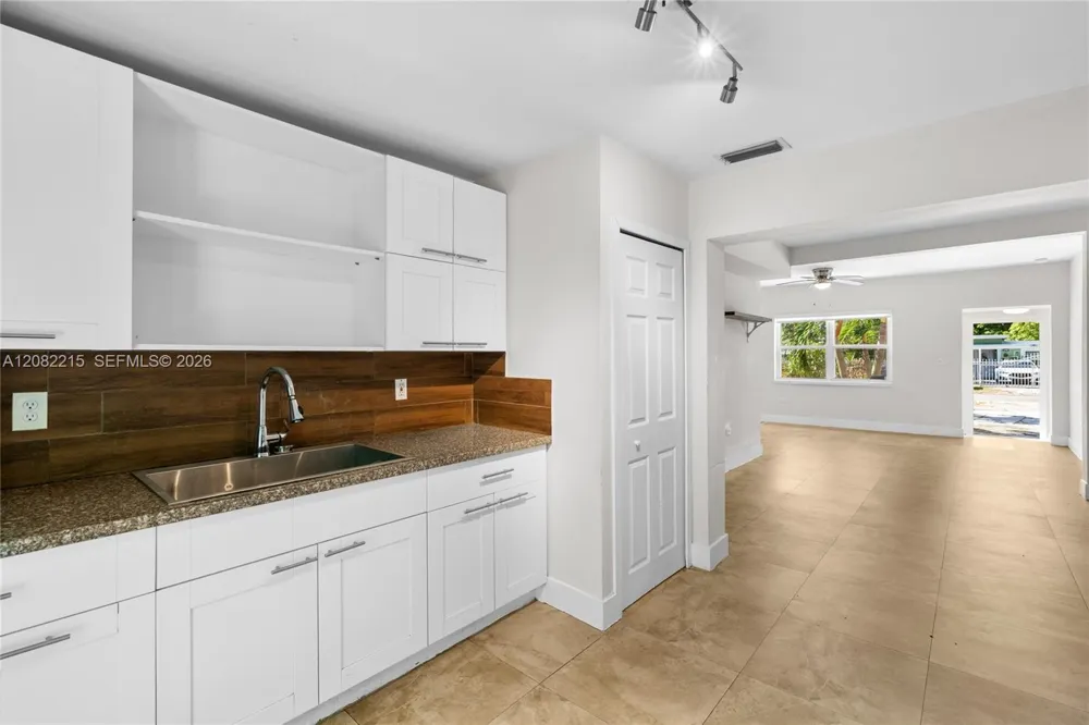 175 NW 121st St North Miami, FL 33168
