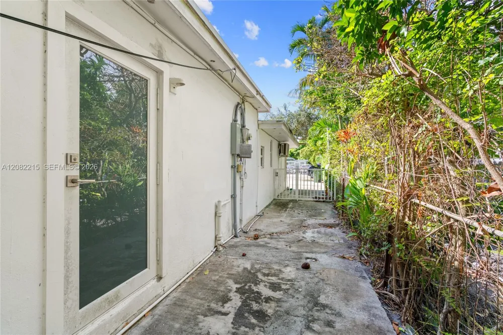 175 NW 121st St North Miami, FL 33168