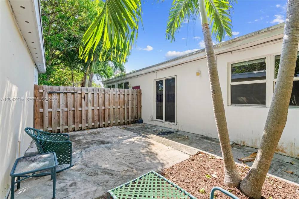 175 NW 121st St North Miami, FL 33168