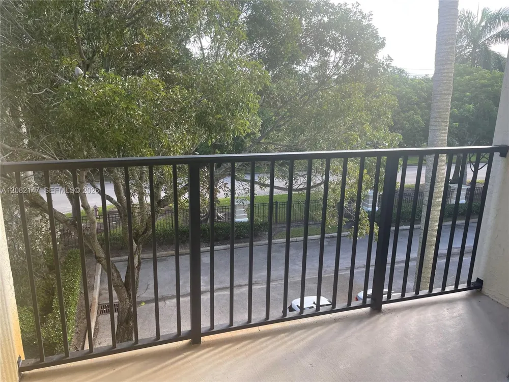 6020 W Sample Rd #308 Coral Springs, FL 33067
