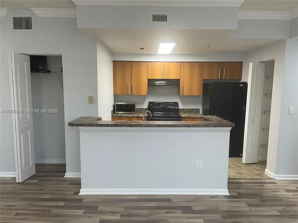 6020 W Sample Rd #308 Coral Springs, FL 33067