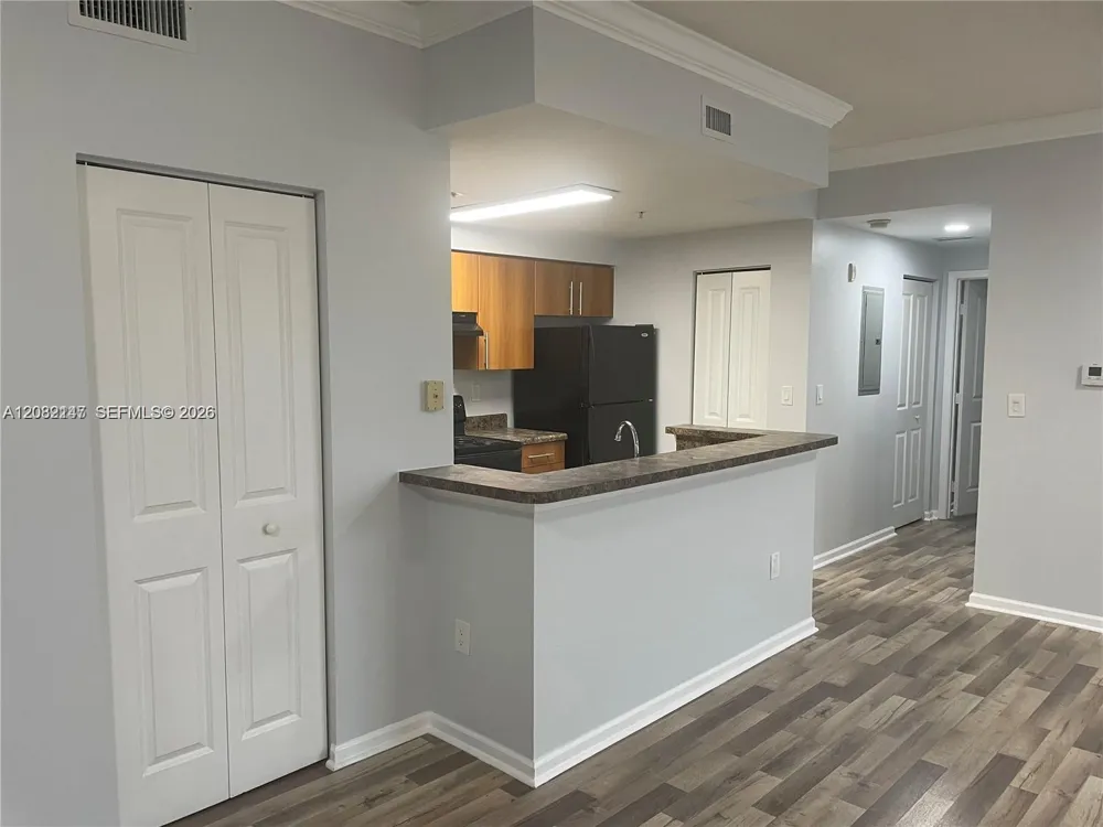 6020 W Sample Rd #308 Coral Springs, FL 33067