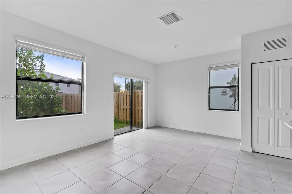 28641 SW 132nd Ct Homestead, FL 33033