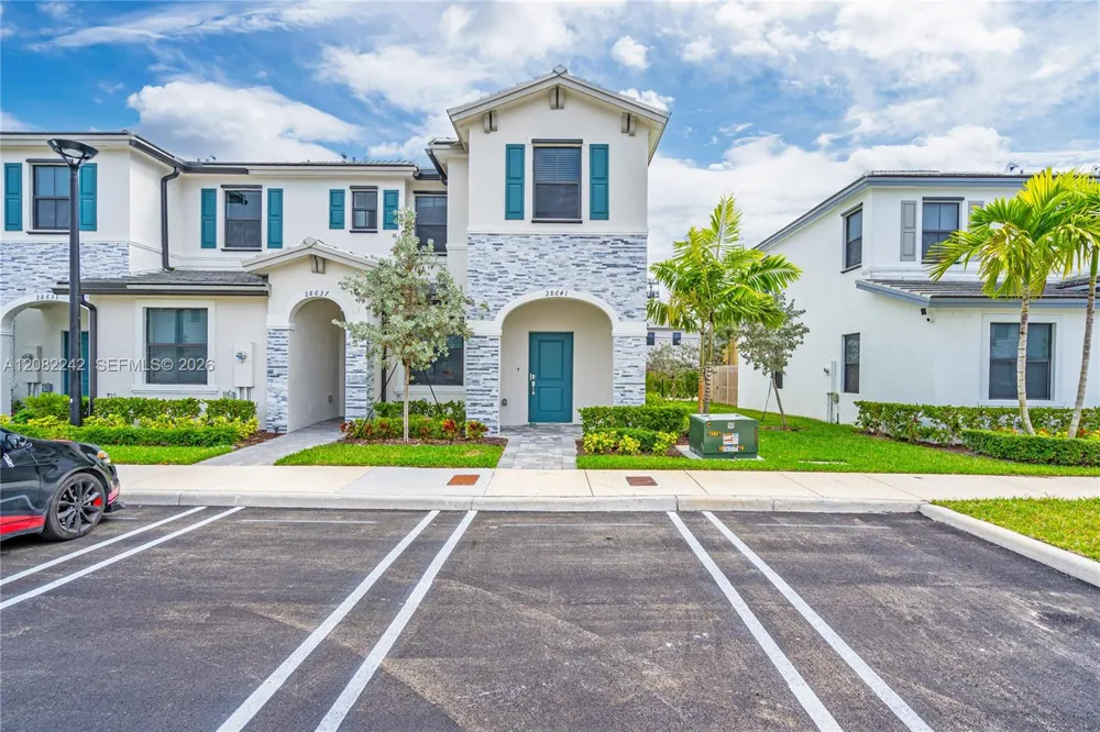 28641 SW 132nd Ct Homestead, FL 33033