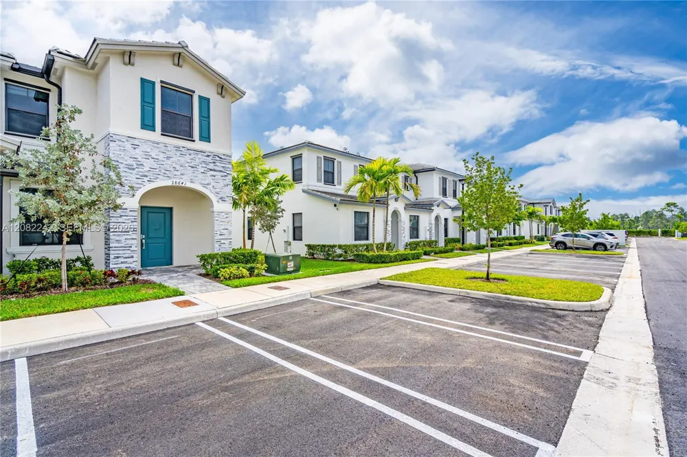 28641 SW 132nd Ct Homestead, FL 33033