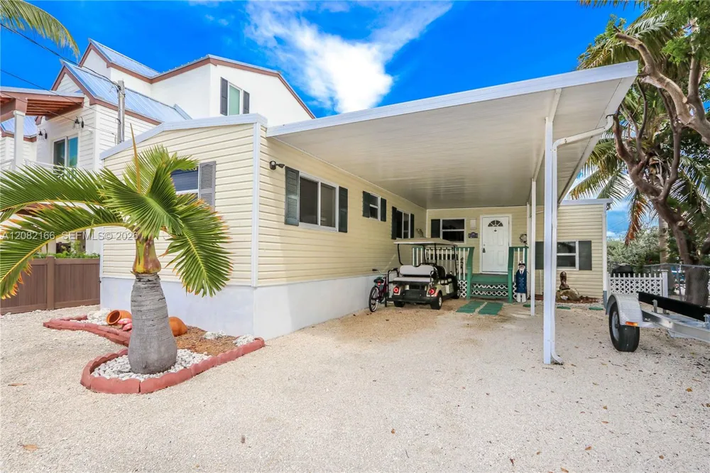 108 Valjean Ln Tavernier, FL 33070