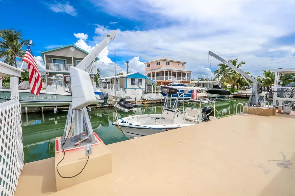108 Valjean Ln Tavernier, FL 33070