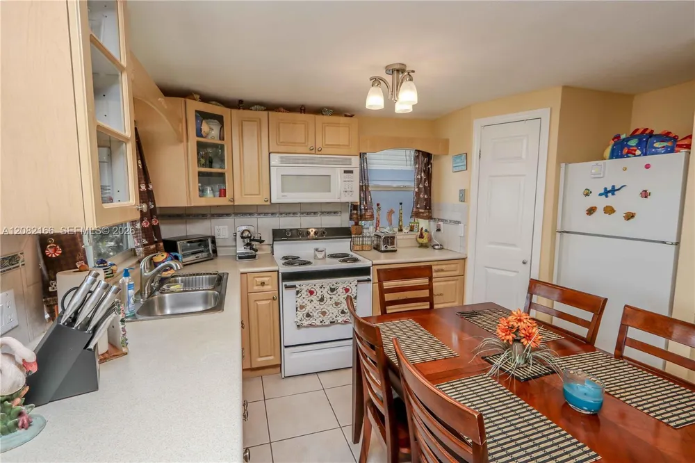 108 Valjean Ln Tavernier, FL 33070