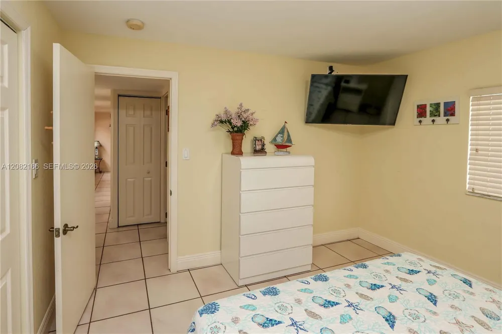 108 Valjean Ln Tavernier, FL 33070