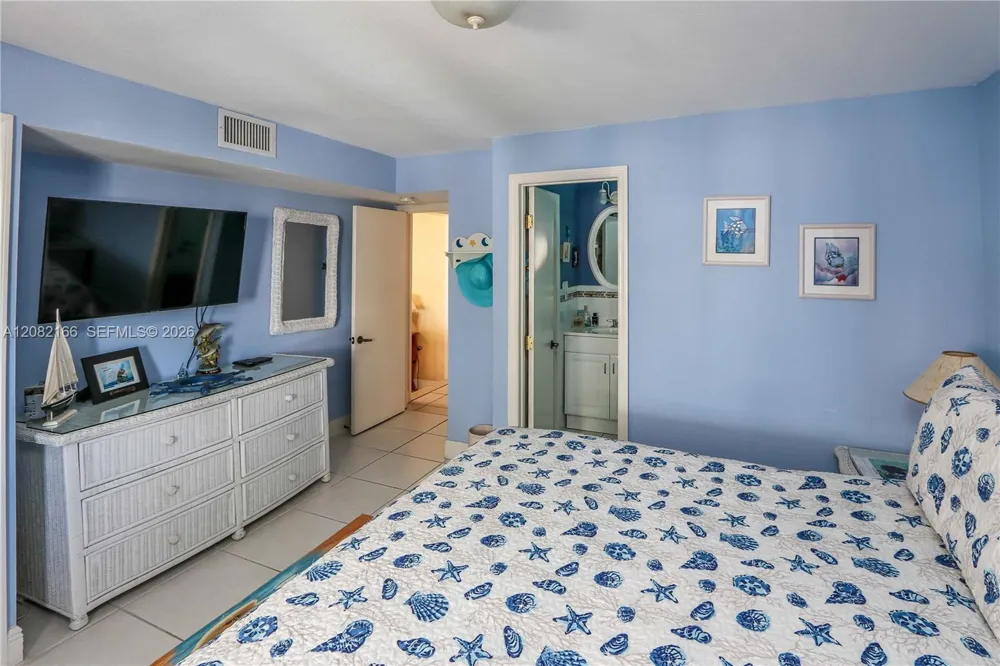 108 Valjean Ln Tavernier, FL 33070