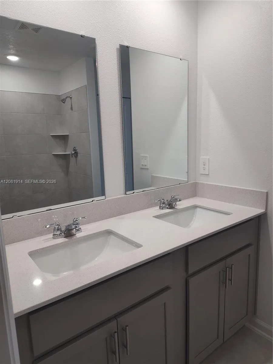 890 Timberland Drive Lakeland, FL 33839