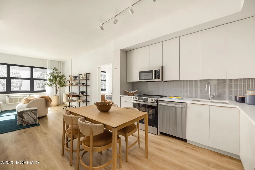 1150 Kingsley Street #327 Asbury Park, NJ 07712