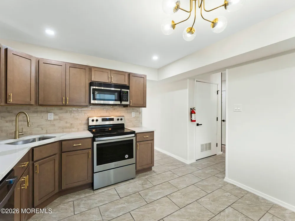 1102 Mason Run Pine Hill, NJ 08021