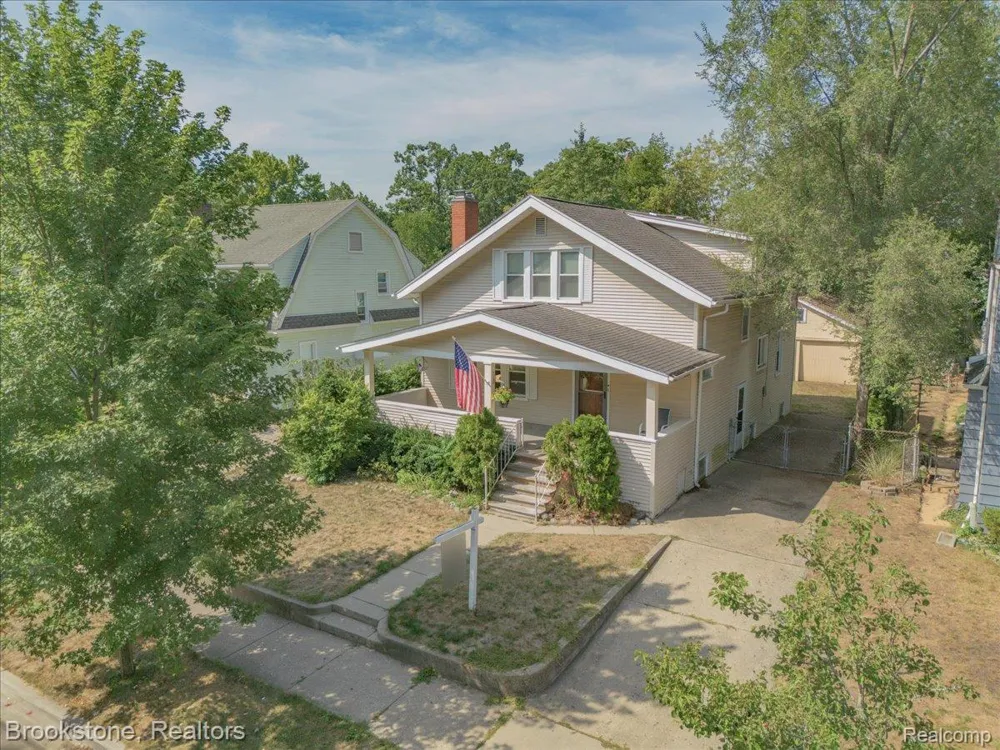 511 Woodcrest Drive Royal Oak City, MI 48067