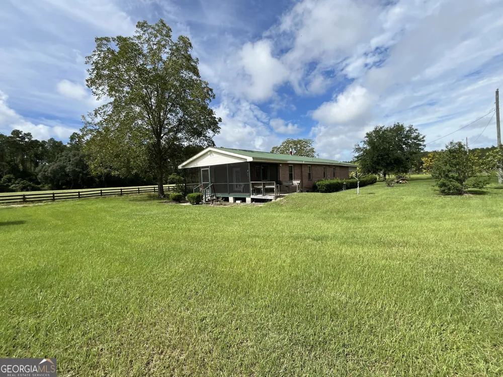 73 Morrison LN Folkston, GA 31537