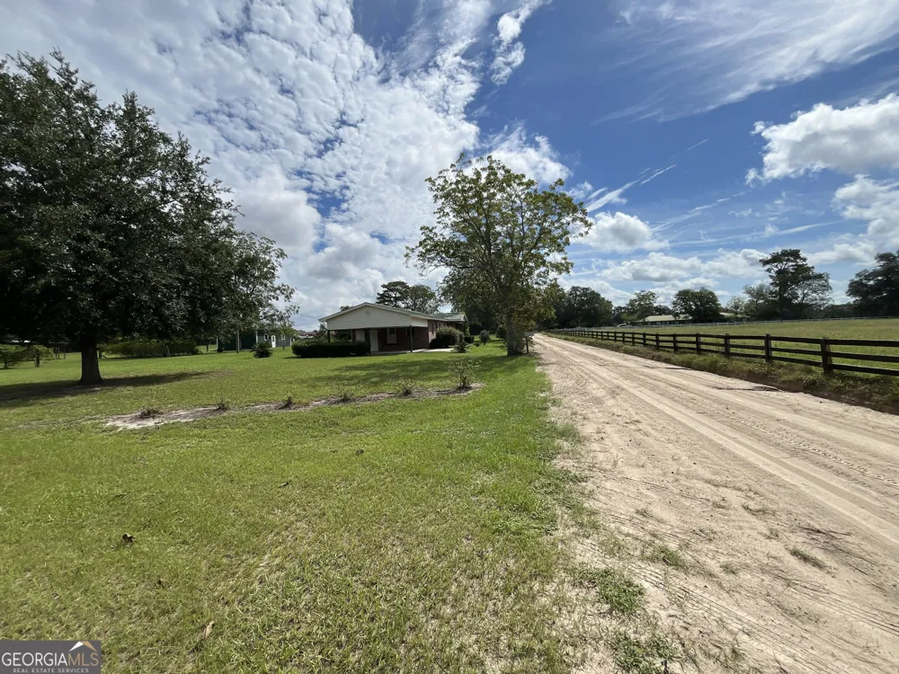 73 Morrison LN Folkston, GA 31537