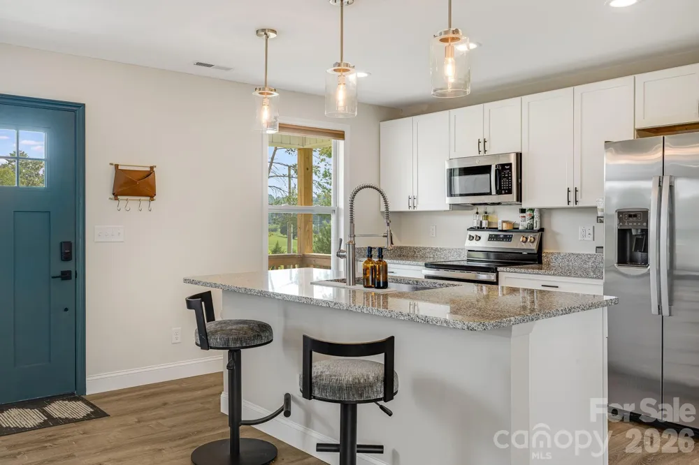 398 Point Hope Lane Hendersonville, NC 28792