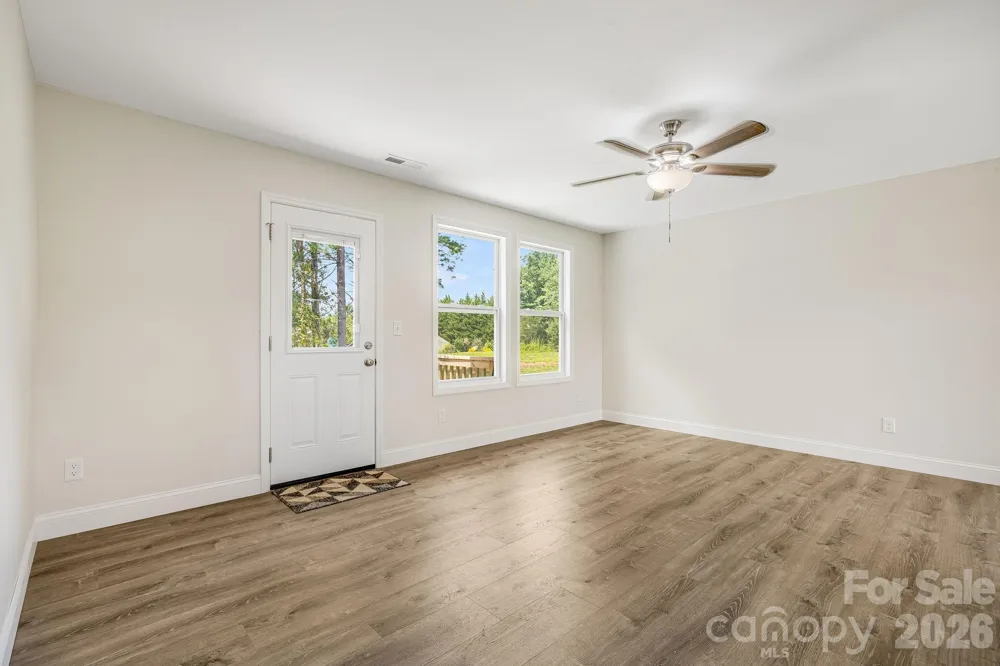 398 Point Hope Lane Hendersonville, NC 28792