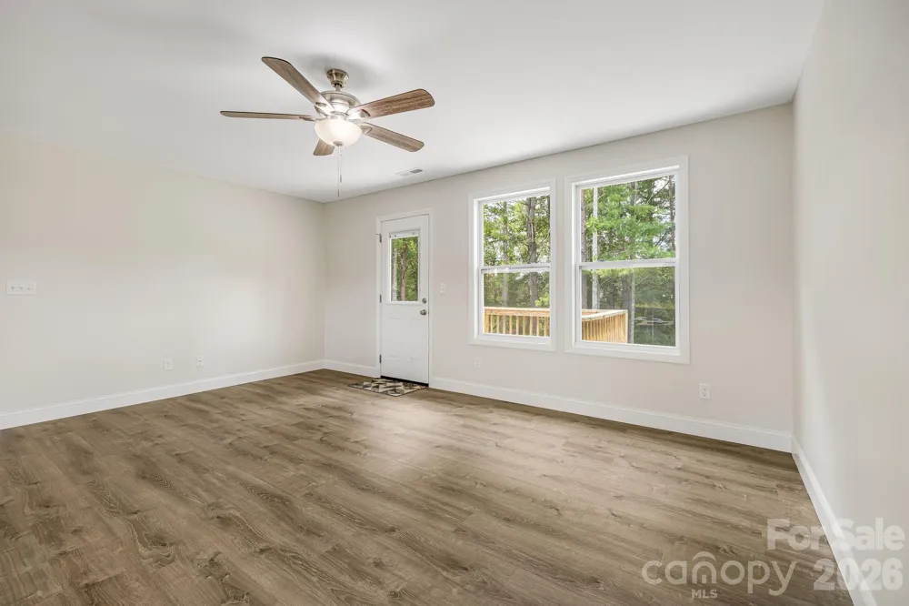 398 Point Hope Lane Hendersonville, NC 28792